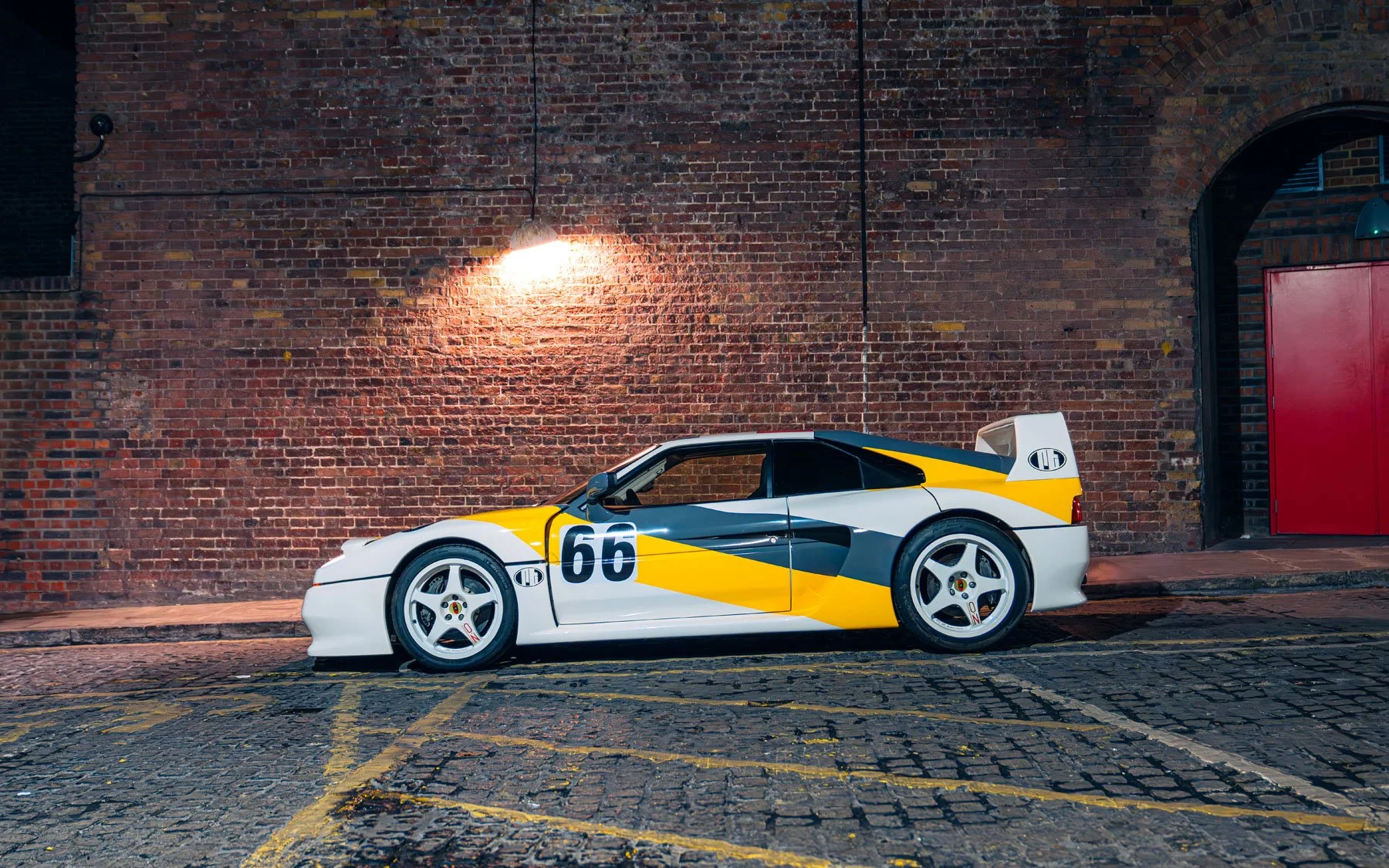 France's Defiant Supercar — Avants